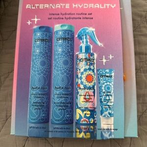 Amika Alternate Hydrality Hair Care Set